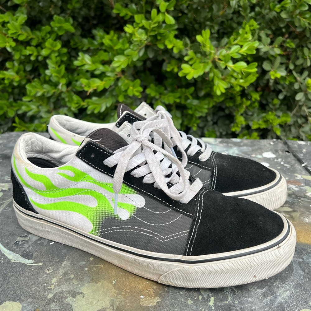 Vans Sneakers 9.5 men’s 11 women’s